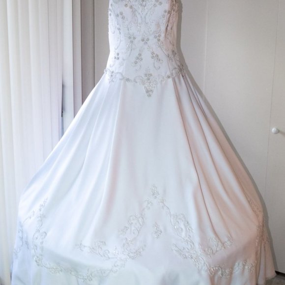 Kay's Bridal, Silk White Wedding Dress - Picture 1 of 5